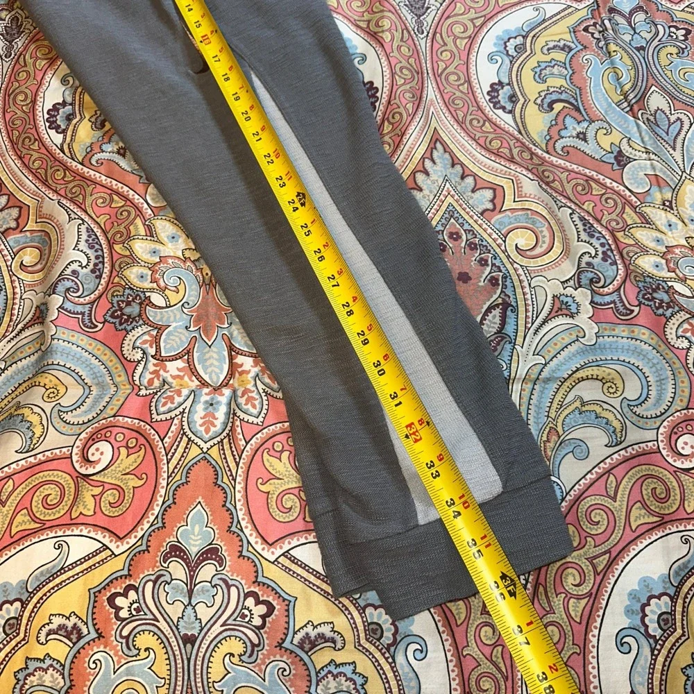 Nike Yoga Dri-FIT Youth XL Gray Jogger Pants Multi-Color Swoosh CZ2218-068